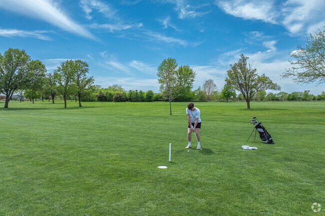 Aspen Ridge Golf Course features 18 holes for Bradley residents to enjoy.