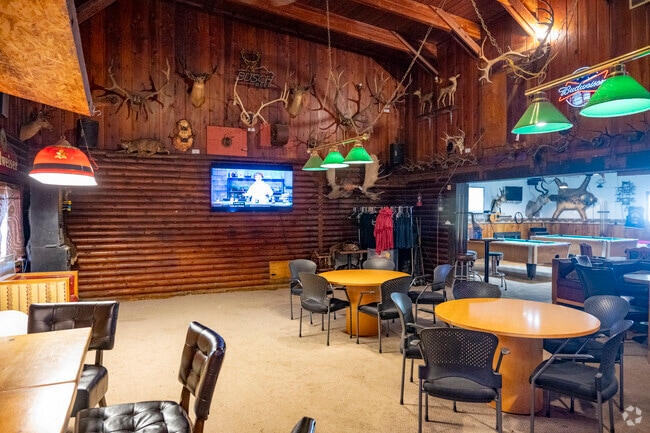 Prospect Café in trophy room is a great place to relax after a long day.