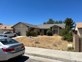 37409 Whitehall Ln, Palmdale, CA 93550