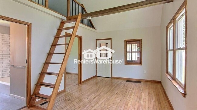 861 N Algonquin Ave, Saint Paul, MN 55119 - photo 2
