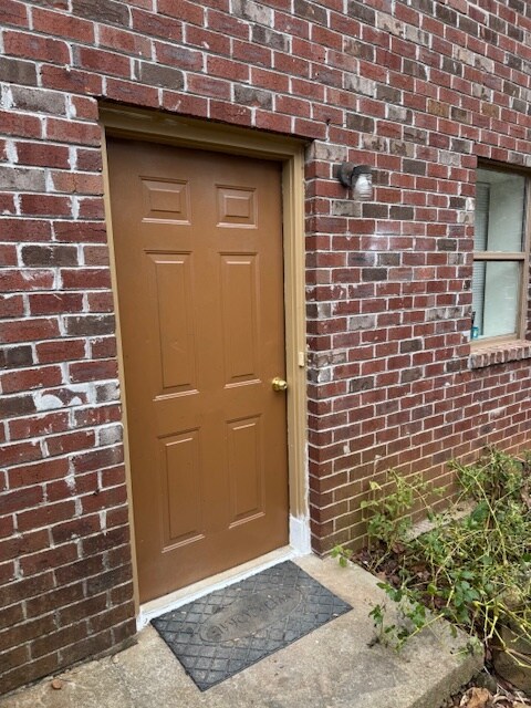 2237 Emerald Castle Dr, Decatur, GA 30035 - photo 3