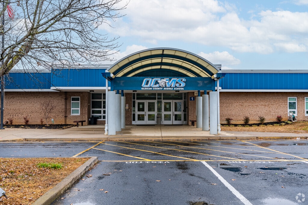 Oldham County Middle School is a highly-rated public school located in Buckner, Ky.