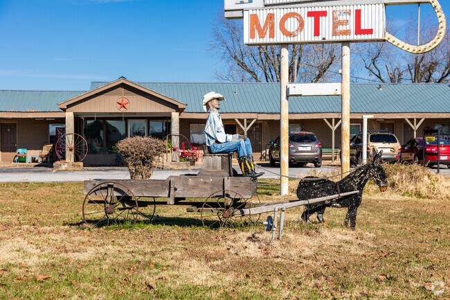 Gentry is located in the far northwest corner of Arkansas.