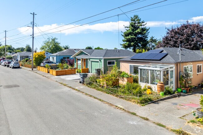 Find your dream home in Sunset.