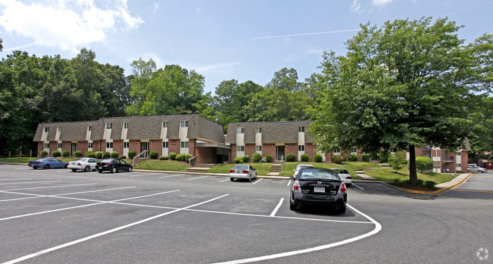 Flats at Newport Crossing, Newport News, VA 23602 - photo 1
