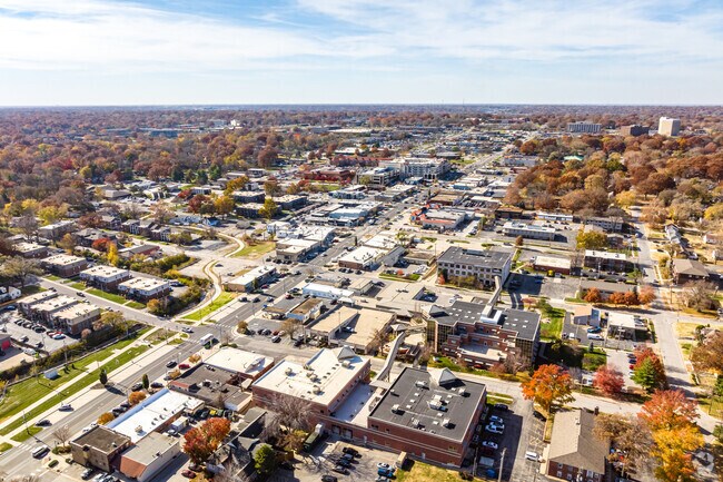 Locals can walk to the shops and eateries along Johnson Drive in Roeland Park.