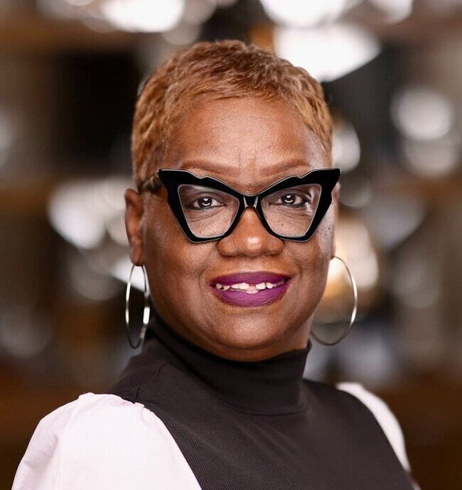 Tene' Gray