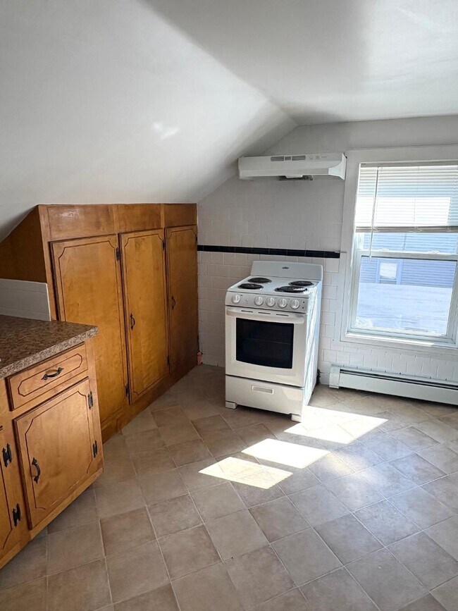 638 Locust St Unit 2, Fall River, MA 02720