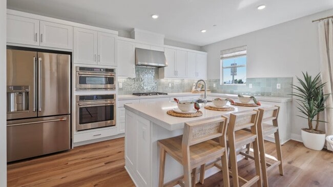 732 Guy Turner Dr, Camarillo, CA 93010 - photo 2