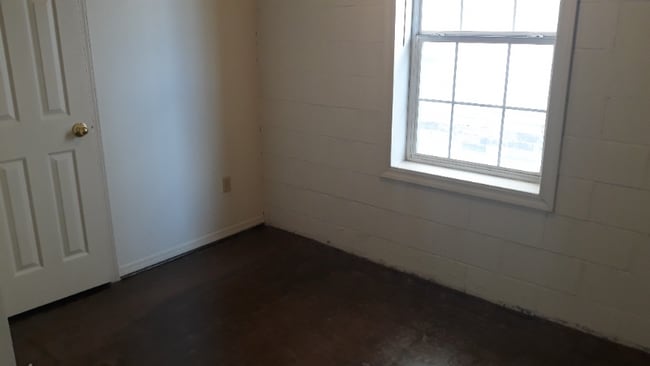 606-606 24th St, Canyon, TX 79015 - photo 5