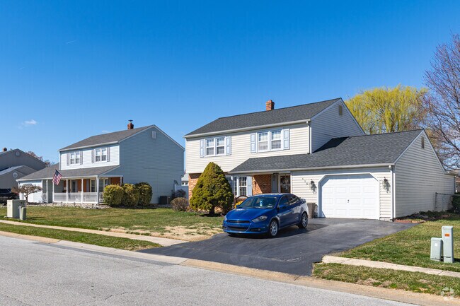 Many homes in Wilmington Manor have moderately-sized yards.