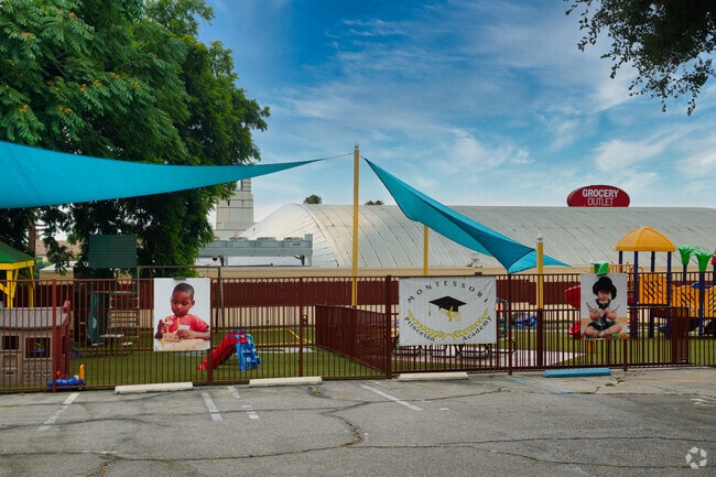 Princeton Montessori Academy in Altadena is a private elementary school.