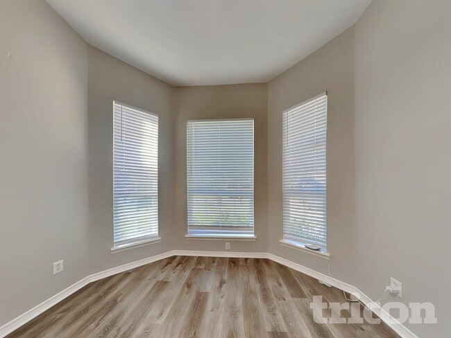 10834 Golden Sunshine Dr, Houston, TX 77064 - photo 3