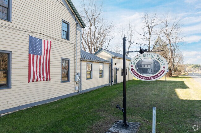 Grooms Tavern is a historical site and museum dating back to 1820.