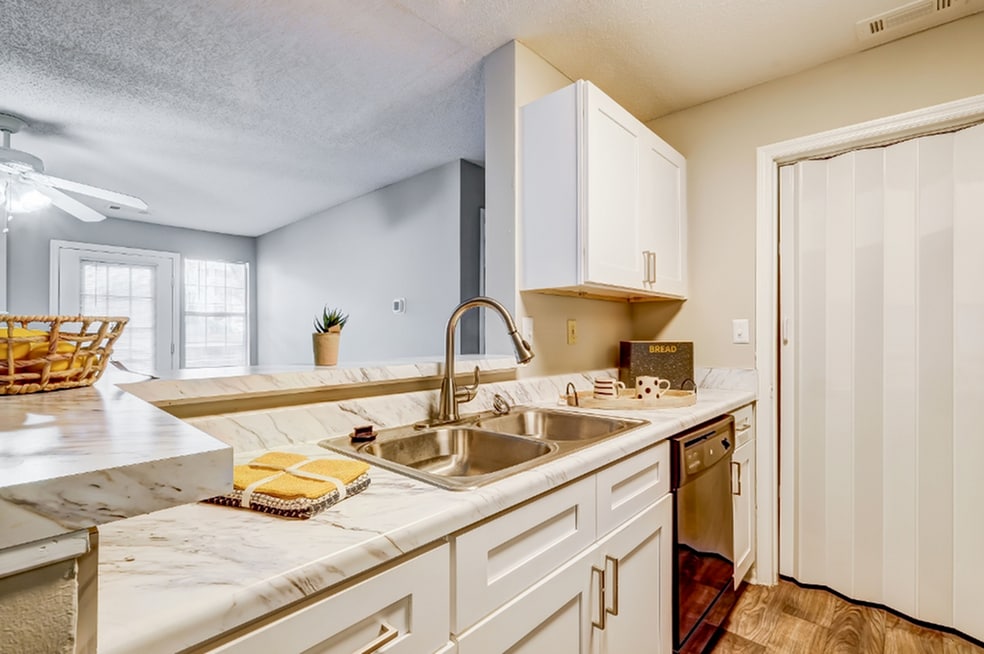 Rivoli Run Apartments