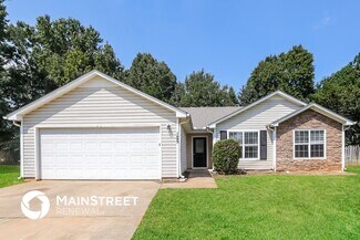 125 Waters Edge Dr, Locust Grove, GA 30248