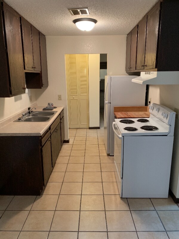 995 St Albans St N unit 203, Saint Paul, MN 55103 - photo 3