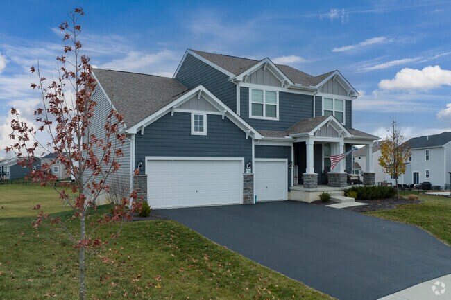 New, modern homes are found on the periphery of Sunbury, Ohio.