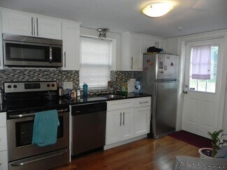 432 Sea St Unit 1, Quincy, MA 02169