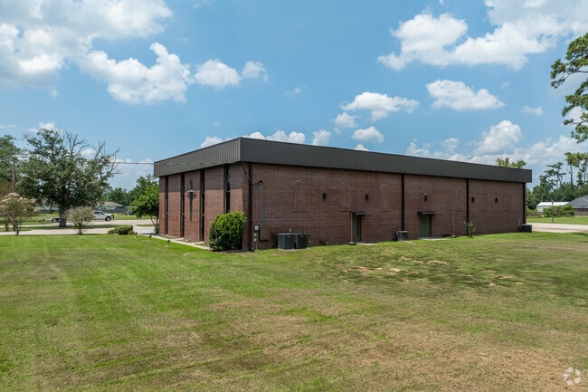 Lakewood Christian Academy is a private institution.
