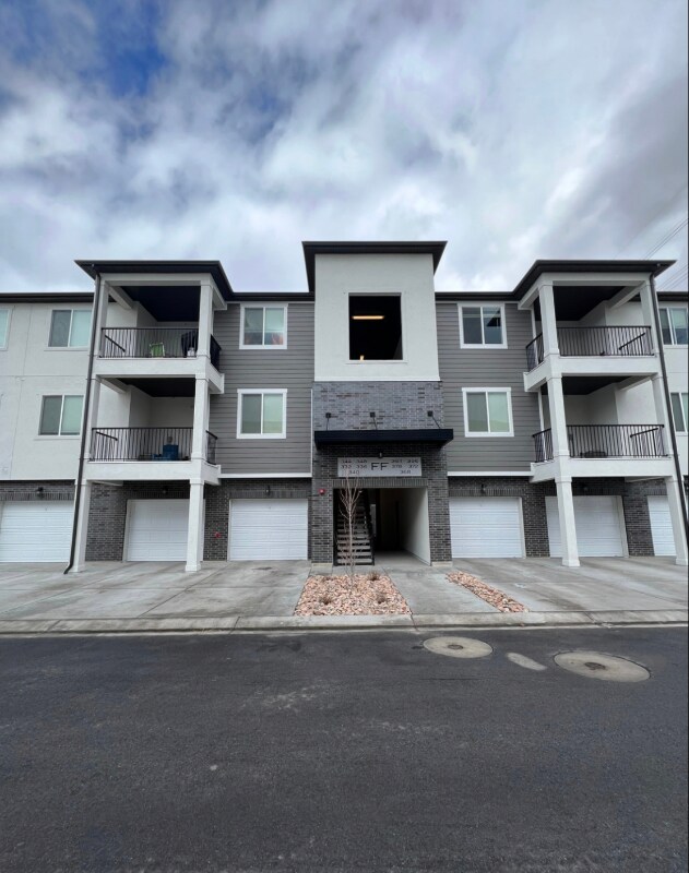 781 N 380 W Unit 781 (HH302), Vineyard, UT 84059