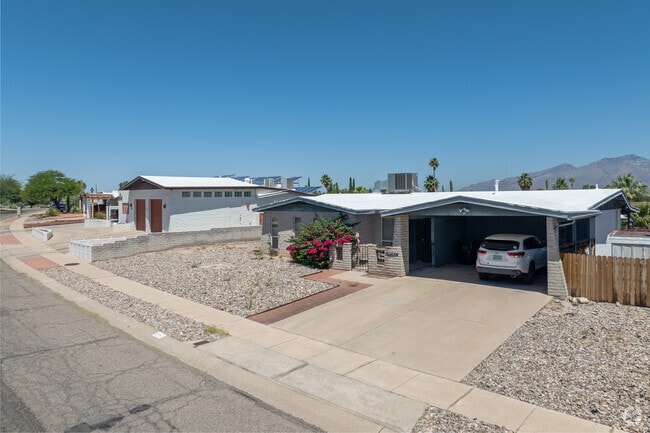 Traditional territorial homes built in the 1970s on the Eastside offer unique floor plans.