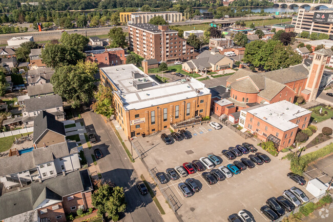 South End Middle School is located in Springfield.