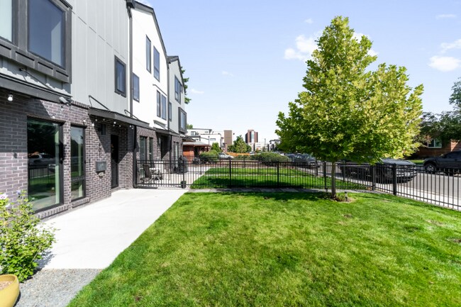 1401 Yates St, Denver, CO 80204 - photo 4