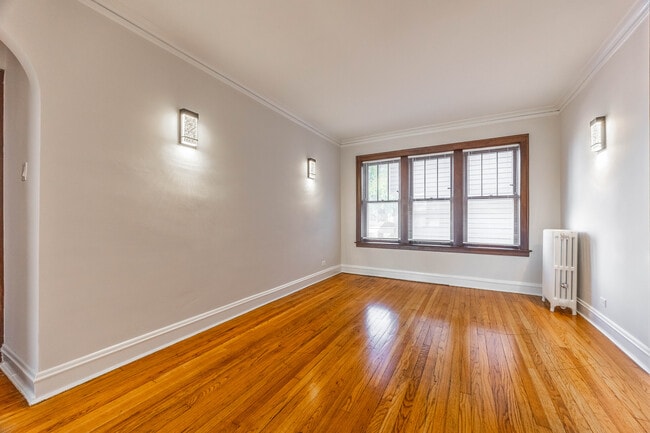 3127 N Spaulding Ave unit 2, Chicago, IL 60618 - photo 6