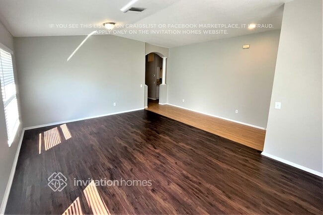 19320 Garden Quilt Cir, Lutz, FL 33558 - photo 3