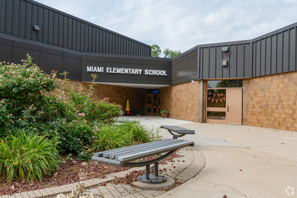 Miami Elementary School main entrance in Clinton Township.