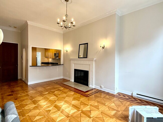 181 Beacon St unit 2, Boston, MA 02116 - photo 5
