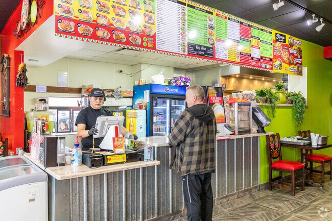 Ramble Ridge residents indulge in authentic flavors at Abelardo's Mexican Fresh.