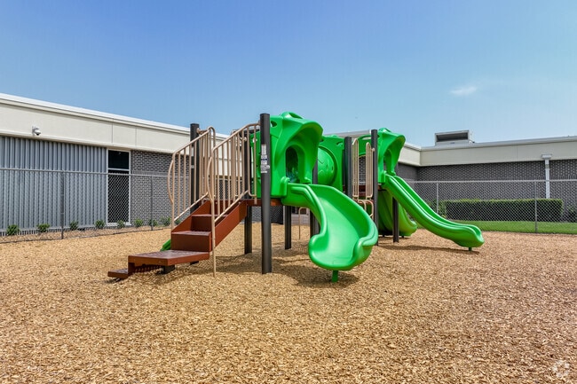 The faculty at Degan Elementary School in Lewisville is dedicated to your child's education.