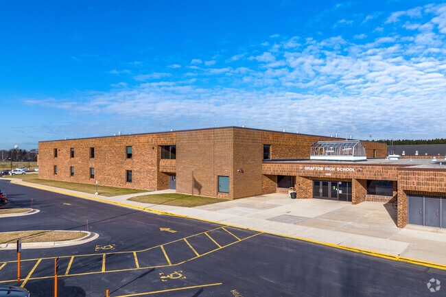 The front of Grafton High School.