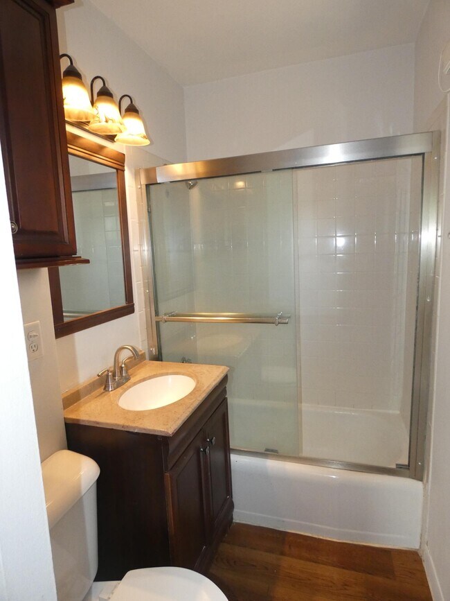 1751 Summit St unit C, Columbus, OH 43201 - photo 7