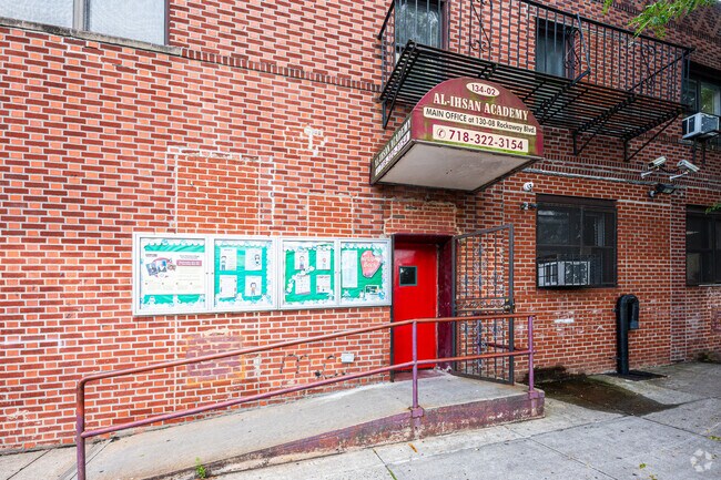 Al-Ihsan Academy develops strong character in its students.