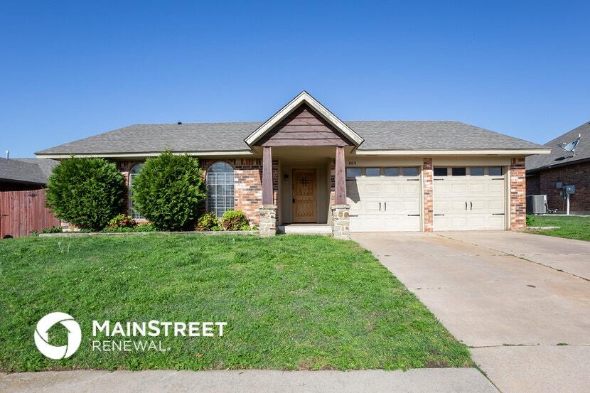 809 S Silver Leaf Dr, Moore, OK 73160 - photo 1