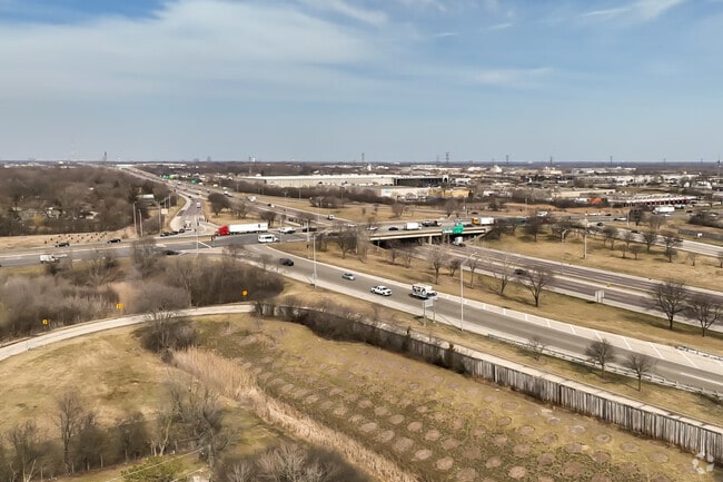 Pick up Interstate 395 to access more destinations or use it to arrive in downtown Chicago.