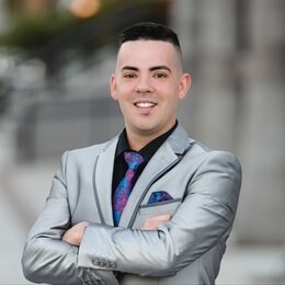 Agent Photo
