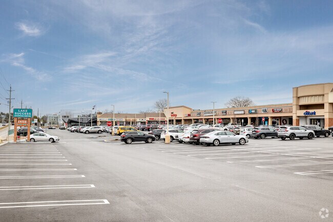 Many popular locations for shopping can be found at the Lake Success SHopping Centerr in Nerth New Hyde Park.