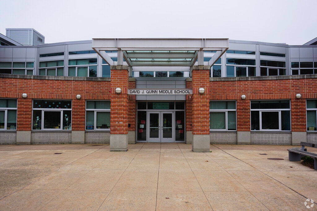 David J. Quinn Middle School provides education in the neighborhood of 
Hudson.