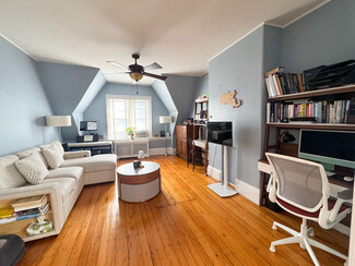 137 Walnut St Unit 3, Brookline, MA 02445