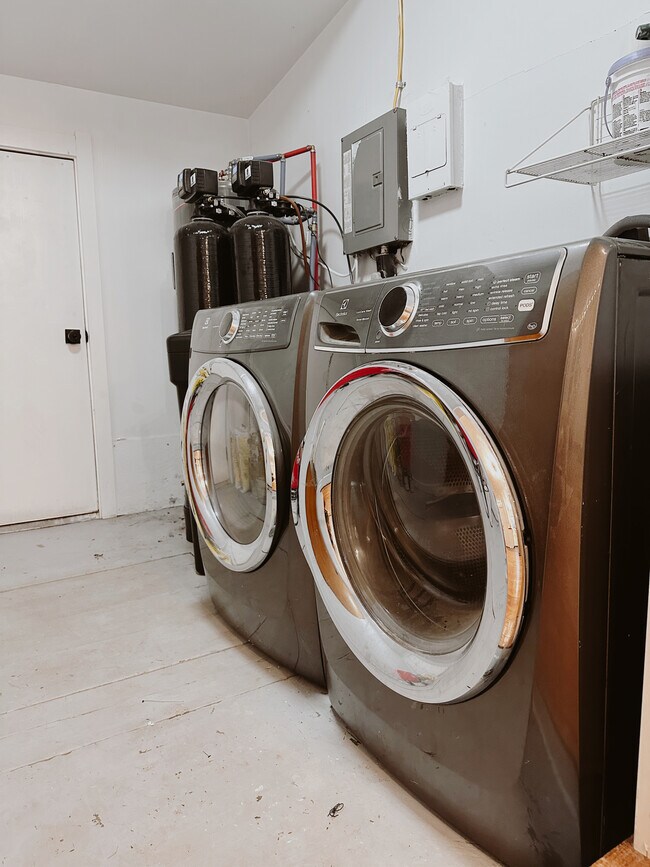 9275 1st St, Berrien Springs, MI 49103 - photo 7