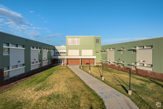 Chief Joseph Middle School has an average student to teacher ratio of 14 to 1.