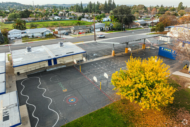 Fred Ekstrand Elementary School has basketball courts that your kids will love.
