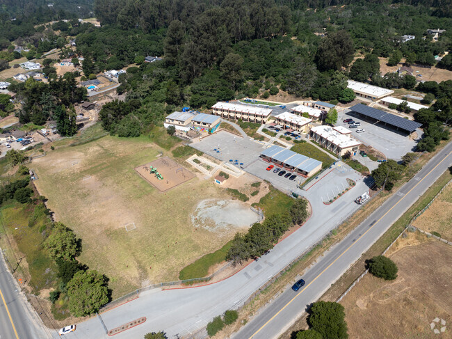Echo Valley Elementary in Salinas emphasizes arts and academics.