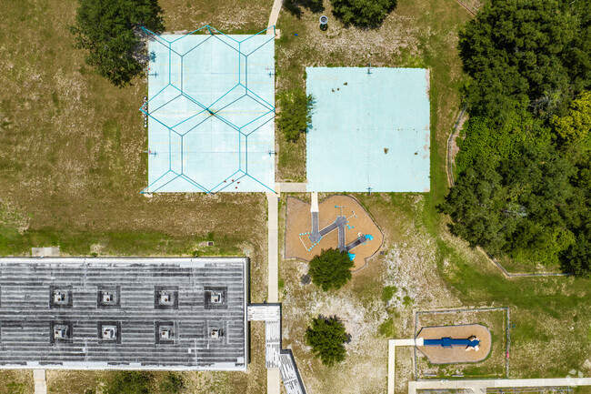 Boyette Springs Elementary has large play areas for it's students.