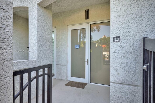 Villa Alhambra unit 112, Coral Gables, FL 33134 - photo 7