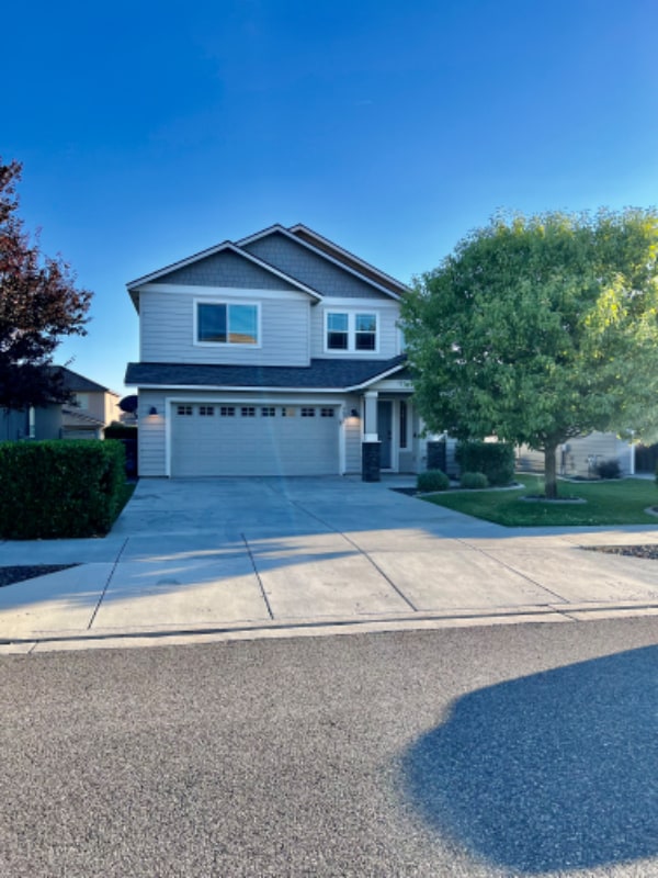 4491 Corvina St, Richland, WA 99352